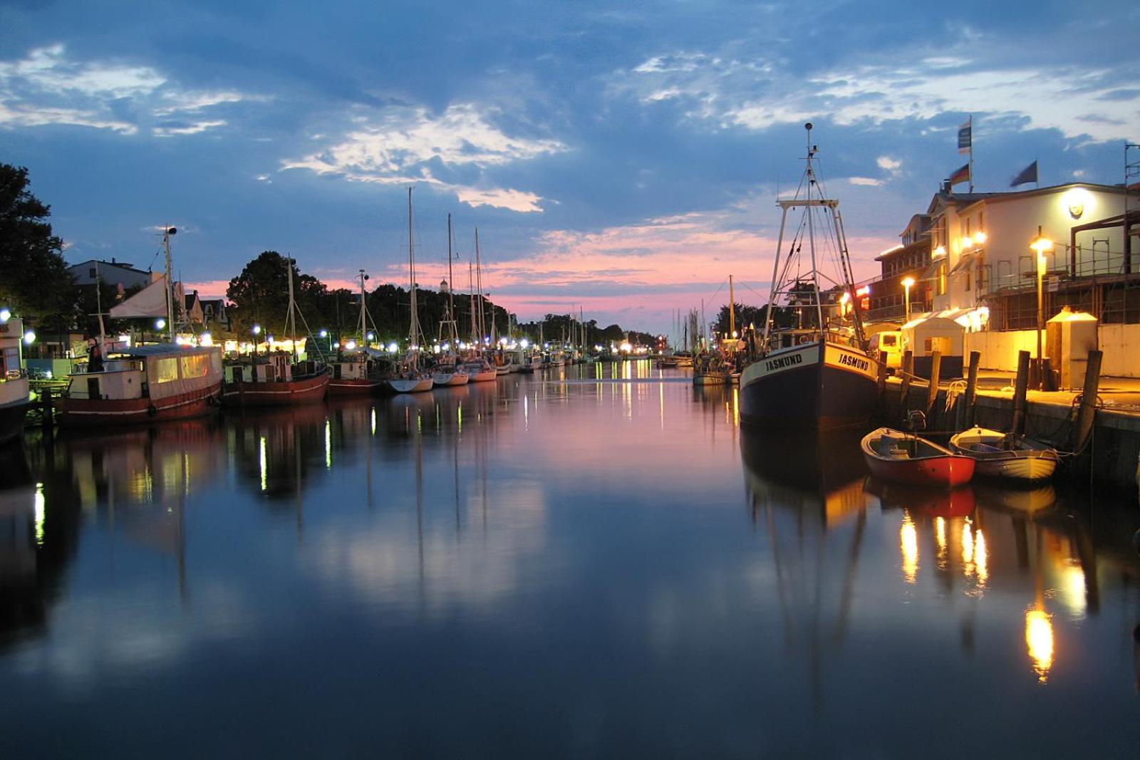 Strandpalais/Meerblick Rostock Bagian luar foto